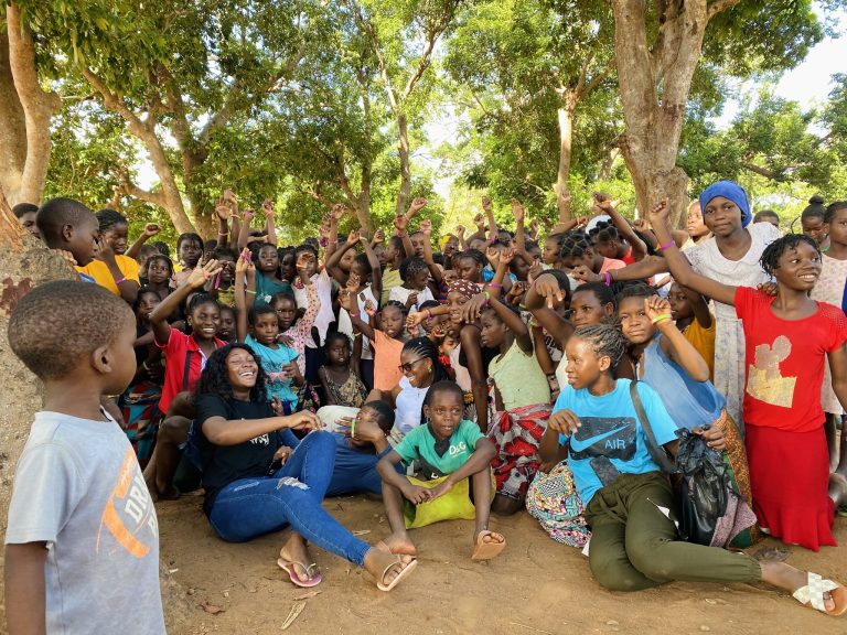 PPA | Ovarelelana – AFOC empodera adolescentes em liderança, resiliência e fair play.