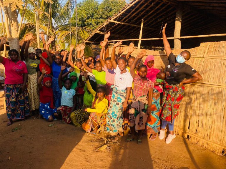 JUNTOS NO EMPODERAMENTO DA RAPARIGA ADOLESCENTE E MULHERES JOVENS DE ALUA