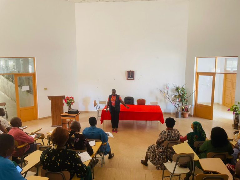 Mulheres e HIV/SIDA: AMASI reforça apelo contra o estigma e a discriminação em palestra provincial em Cabo Delgado